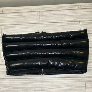 Impulsive black Puffer tube top